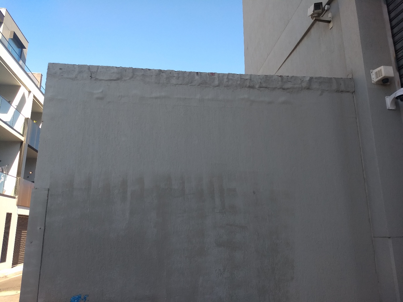 Side wall prepared for a consistent finish